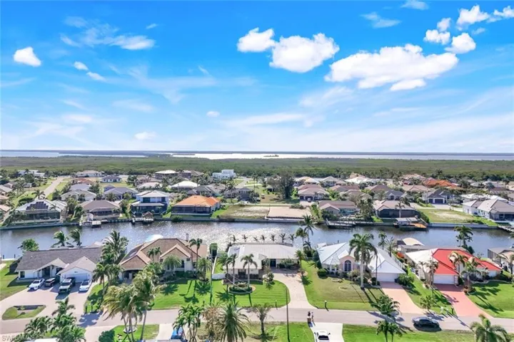 2556 Sw 28th Pl, Cape Coral, Florida 33914