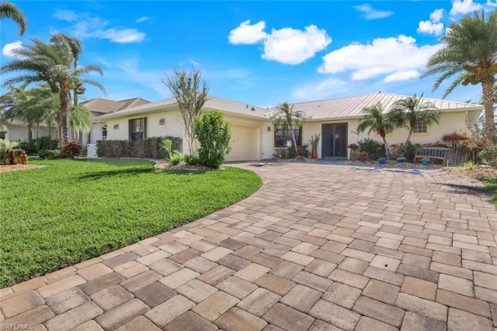 2556 Sw 28th Pl, Cape Coral, Florida 33914