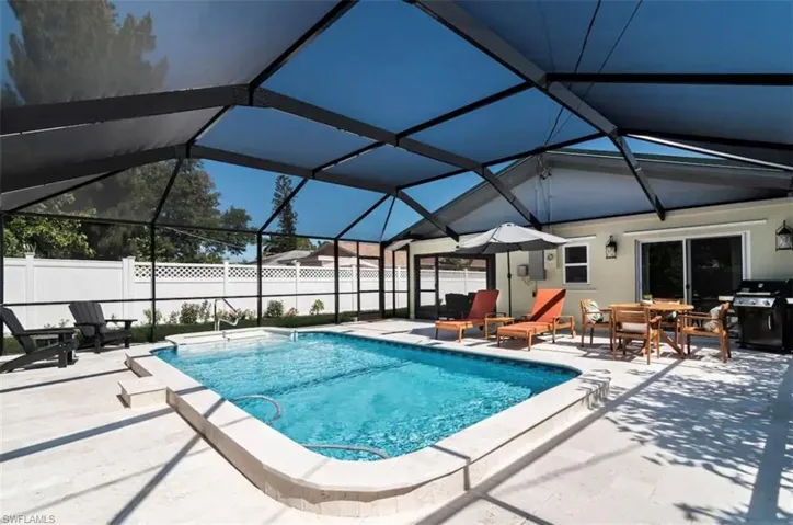 648  100th N AVE, Naples, FL 34108