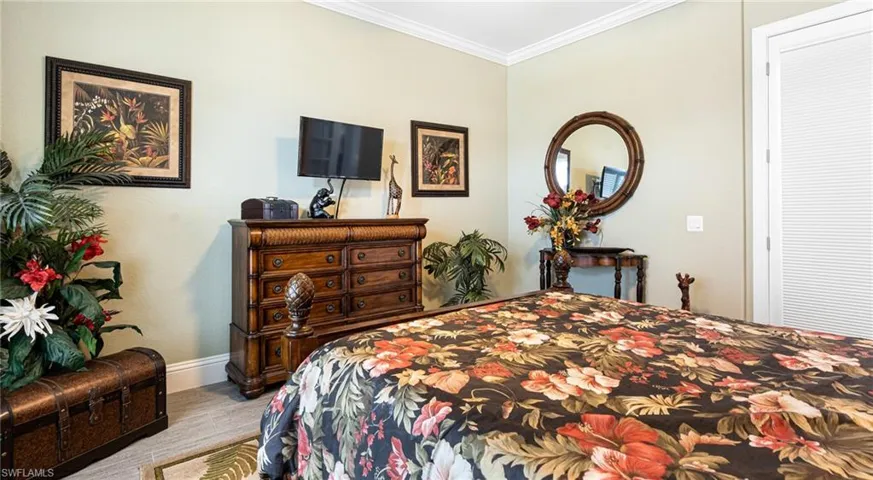 Den with bedroom suit no closet