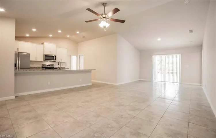 1802 NW 15th  TER, Cape Coral, FL 33993
