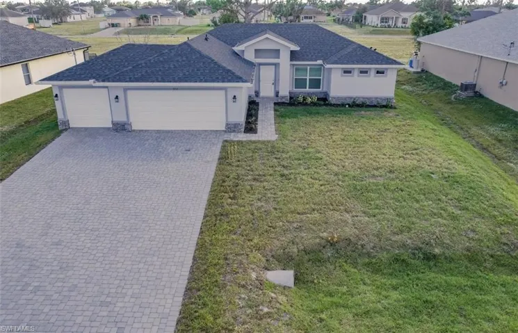 1802 NW 15th  TER, Cape Coral, FL 33993