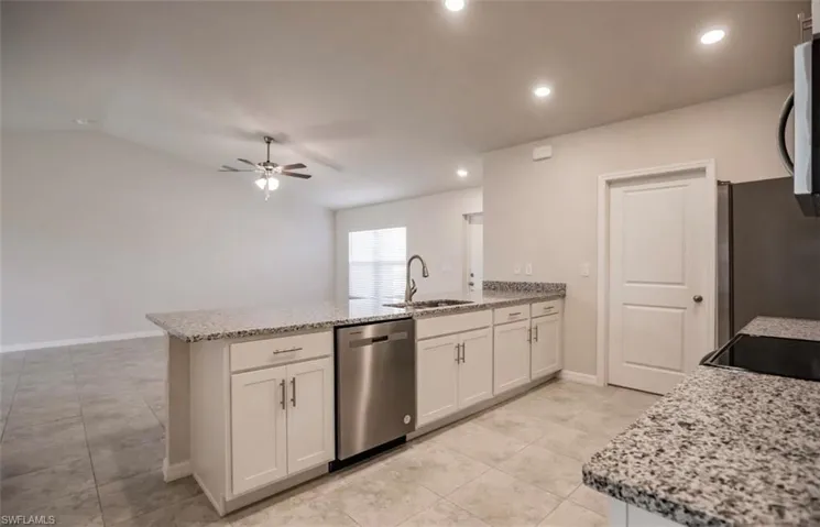 1802 NW 15th  TER, Cape Coral, FL 33993