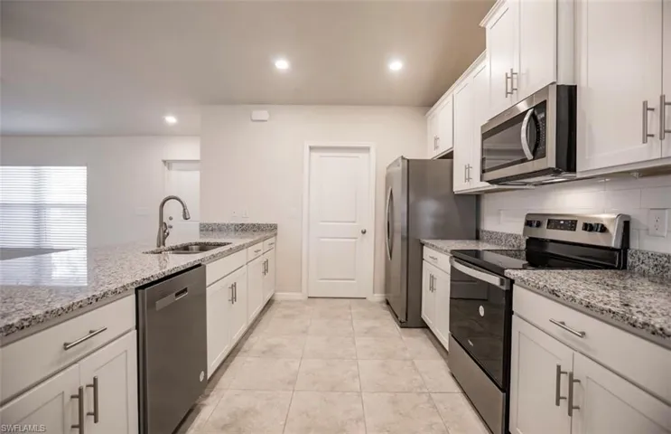 1802 NW 15th  TER, Cape Coral, FL 33993