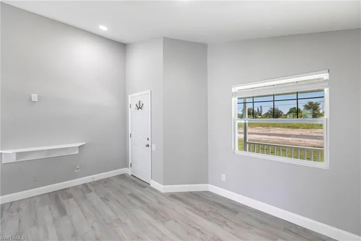 1214 NE 5th  PL, Cape Coral, FL 33909