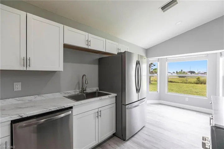 1214 NE 5th  PL, Cape Coral, FL 33909
