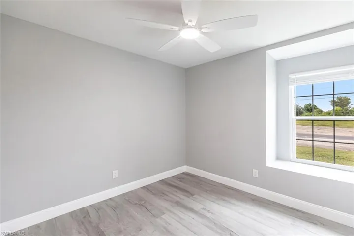 1214 NE 5th  PL, Cape Coral, FL 33909