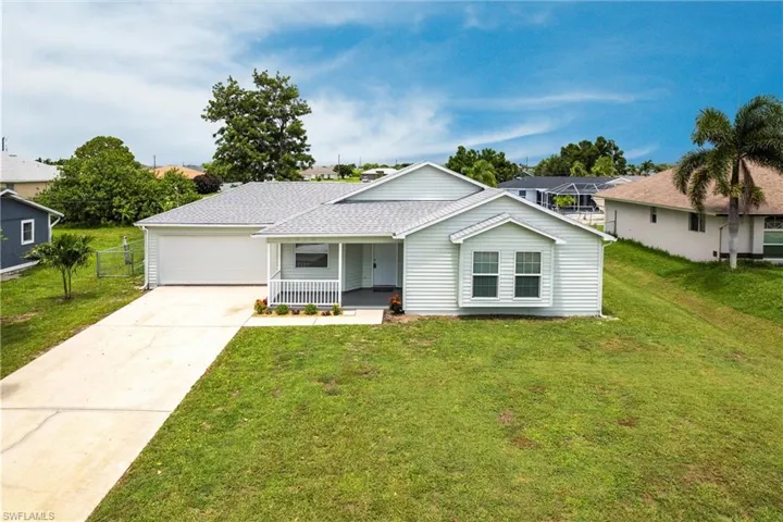 1214 NE 5th  PL, Cape Coral, FL 33909