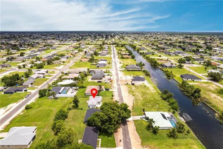 1214 NE 5th  PL, Cape Coral, FL 33909