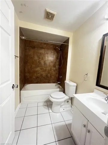 213 Se 23rd Pl, Cape Coral, Florida 33990