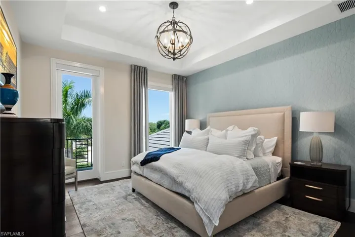 882 Cassena Rd, Naples, Florida 34108