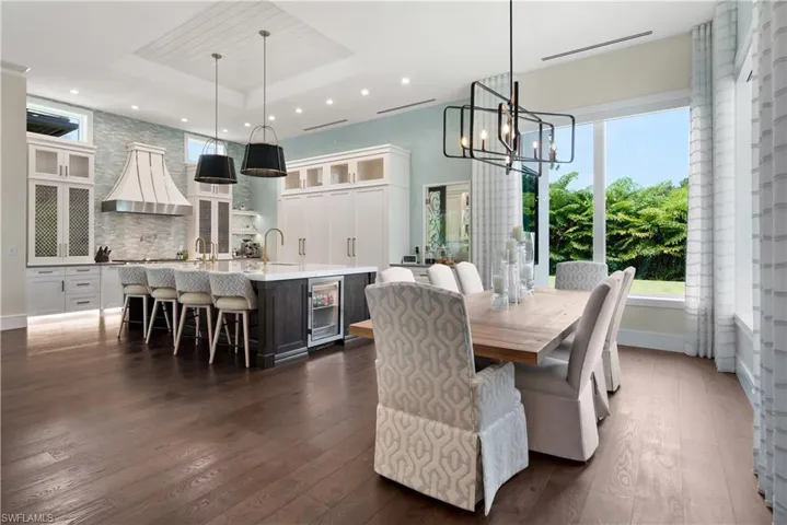 882 Cassena Rd, Naples, Florida 34108