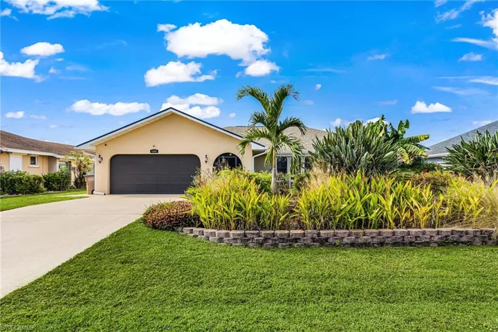 1102 Se 21st Ave, Cape Coral, Florida 33990