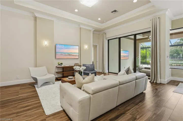 11821 Via Cassina Ct, Miromar Lakes, Florida 33913