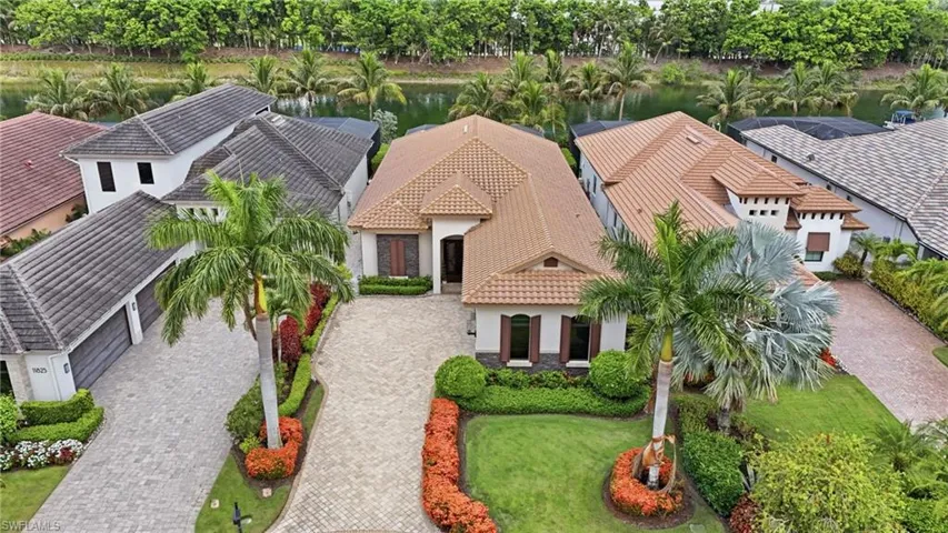 11821 Via Cassina Ct, Miromar Lakes, Florida 33913