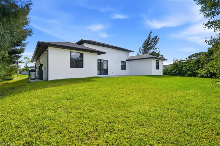 2826 Nw 42nd Ave, Cape Coral, Florida 33993