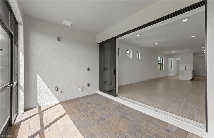 1952  Sierra  CT, Naples, FL 34120