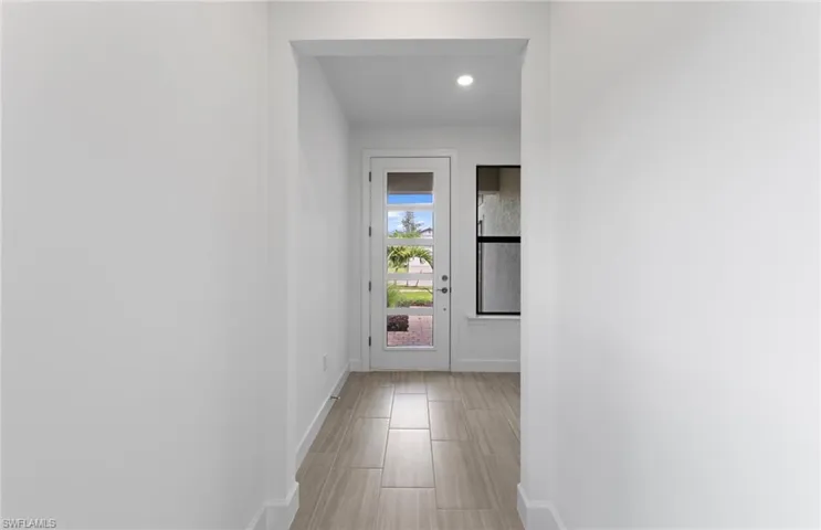 1952  Sierra  CT, Naples, FL 34120
