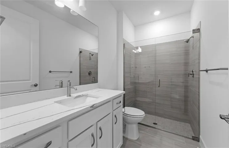 1952  Sierra  CT, Naples, FL 34120