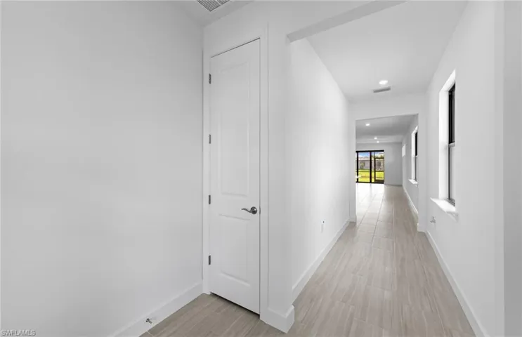 1952  Sierra  CT, Naples, FL 34120