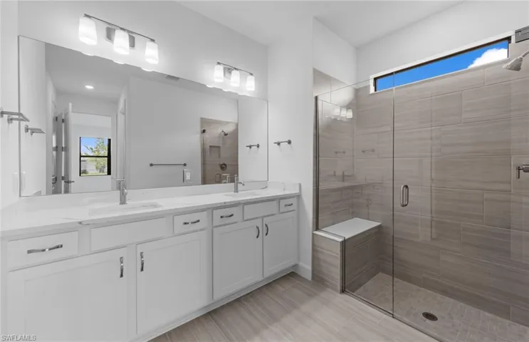 1952  Sierra  CT, Naples, FL 34120