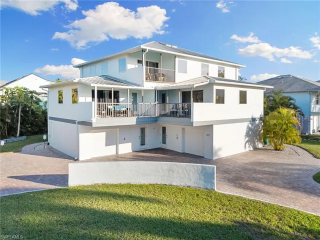 821 Palm St, Marco Island, Florida 34145