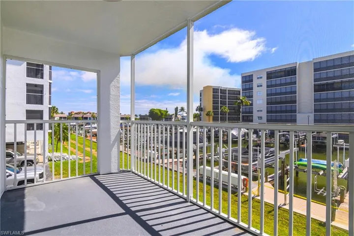 4531 Bay Beach Ln 134, Fort Myers Beach, Florida 33931