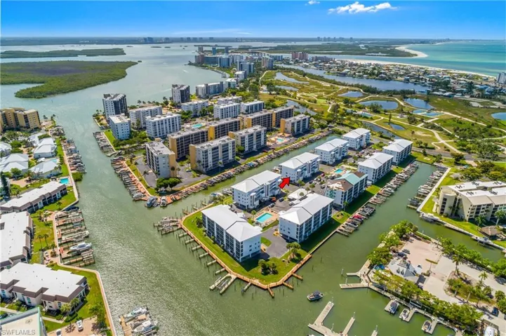 4531 Bay Beach Ln 134, Fort Myers Beach, Florida 33931