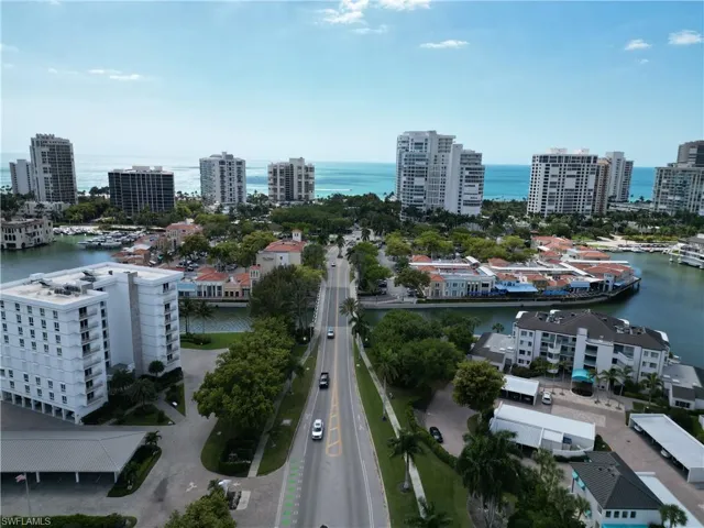 At walking distance to Venetian Village restaurants and shops