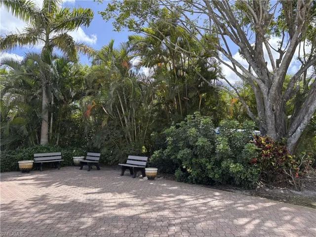 Sitting area near Kayaks