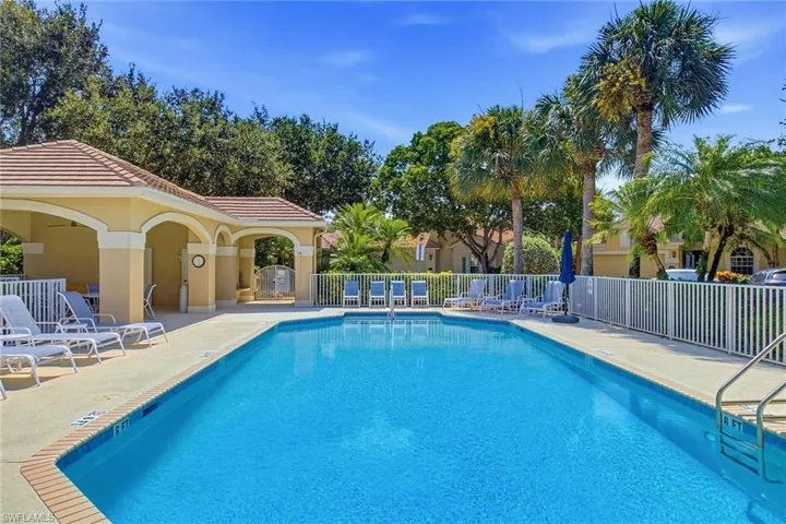 2325 Island Cove Cir, Naples, Florida 34109