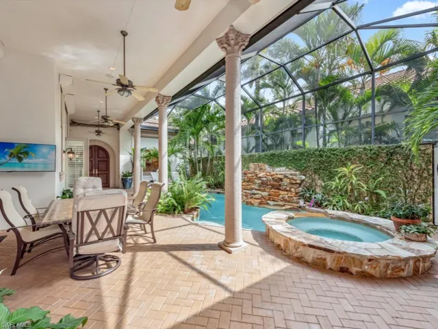 Courtyard dining and pool
