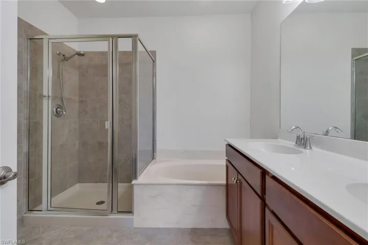 7948  Bristol  CIR, Naples, FL 34120