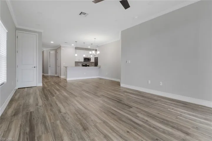 7948  Bristol  CIR, Naples, FL 34120