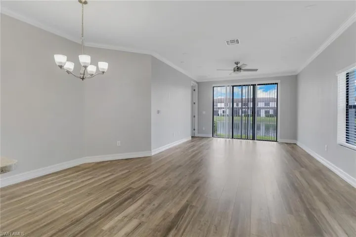 7948  Bristol  CIR, Naples, FL 34120
