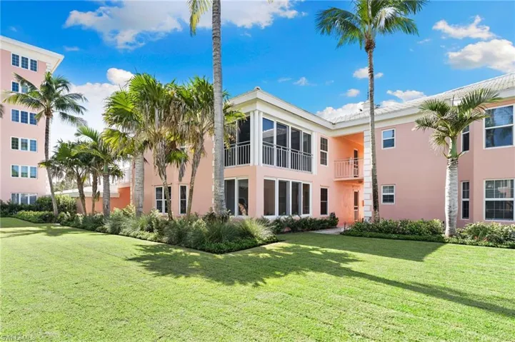 2401  Gulf Shore N BLVD, Naples, FL 34103