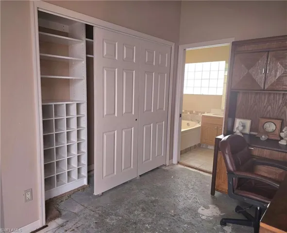 9930  Las Casas  DR, Fort Myers, FL 33919