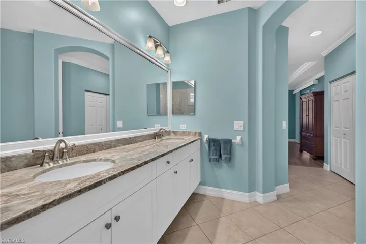 21740 Southern Hills Dr 203, Estero, Florida 33928
