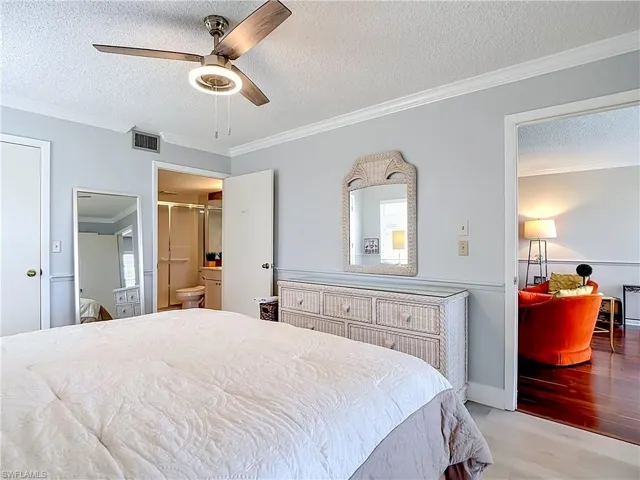 1708  Kings Lake  BLVD, Naples, FL 34112