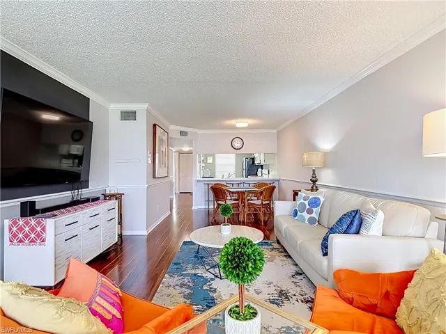 1708  Kings Lake  BLVD, Naples, FL 34112