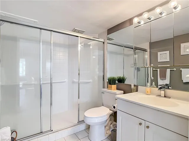1708  Kings Lake  BLVD, Naples, FL 34112