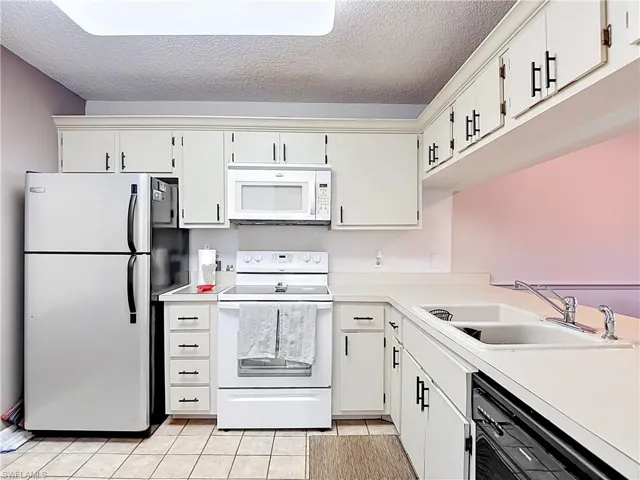 1708  Kings Lake  BLVD, Naples, FL 34112