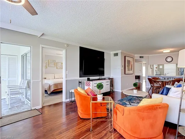 1708  Kings Lake  BLVD, Naples, FL 34112