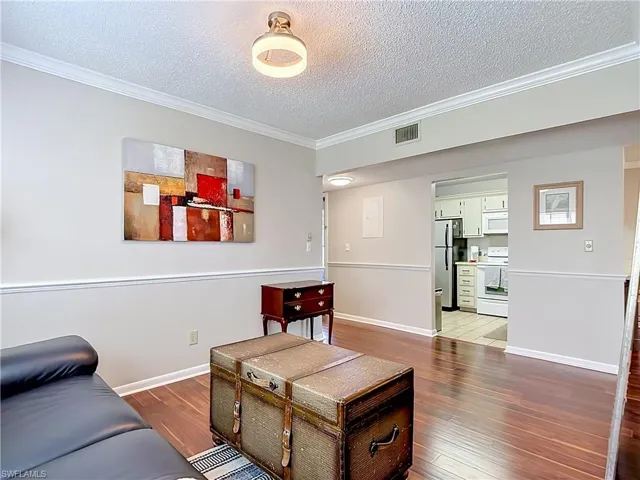 1708  Kings Lake  BLVD, Naples, FL 34112