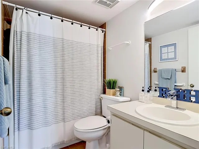 1708  Kings Lake  BLVD, Naples, FL 34112