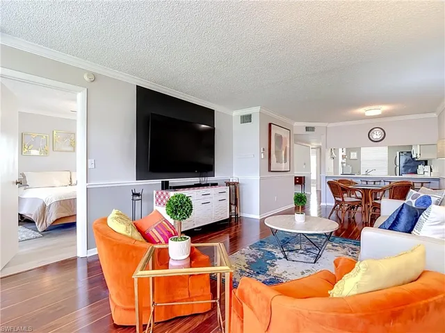 1708  Kings Lake  BLVD, Naples, FL 34112