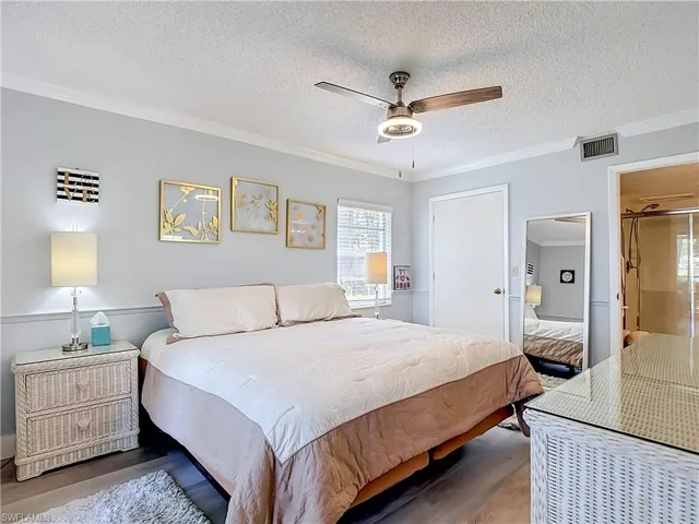 1708  Kings Lake  BLVD, Naples, FL 34112
