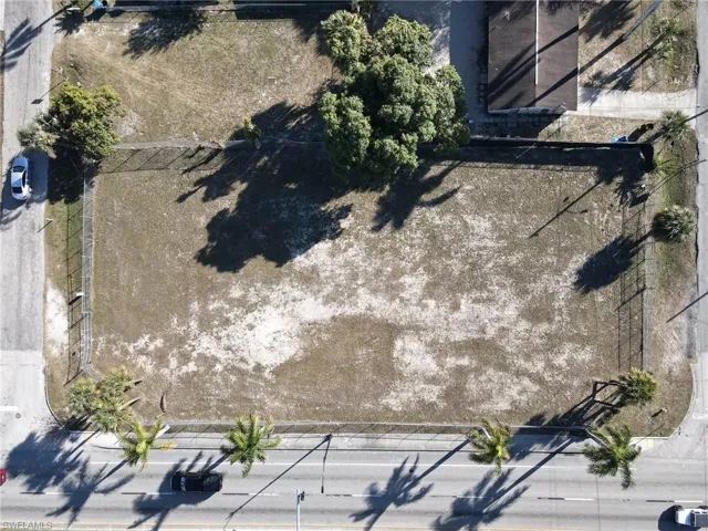 Aerial view of property and surrounding area