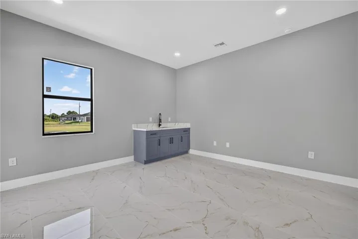 4018 10th St Sw, Lehigh Acres, Florida 33976