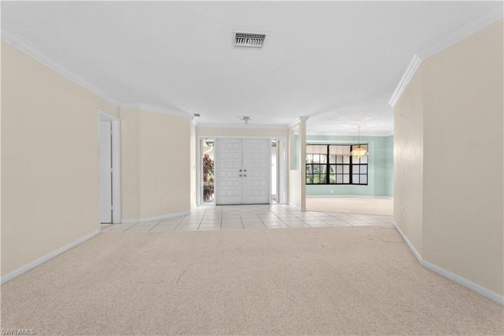 145 Forestwood DR, NAPLES FL 34110
